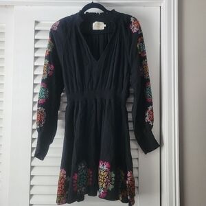 JUDITH MARCH Embroidered 100 % cotton dress size small.